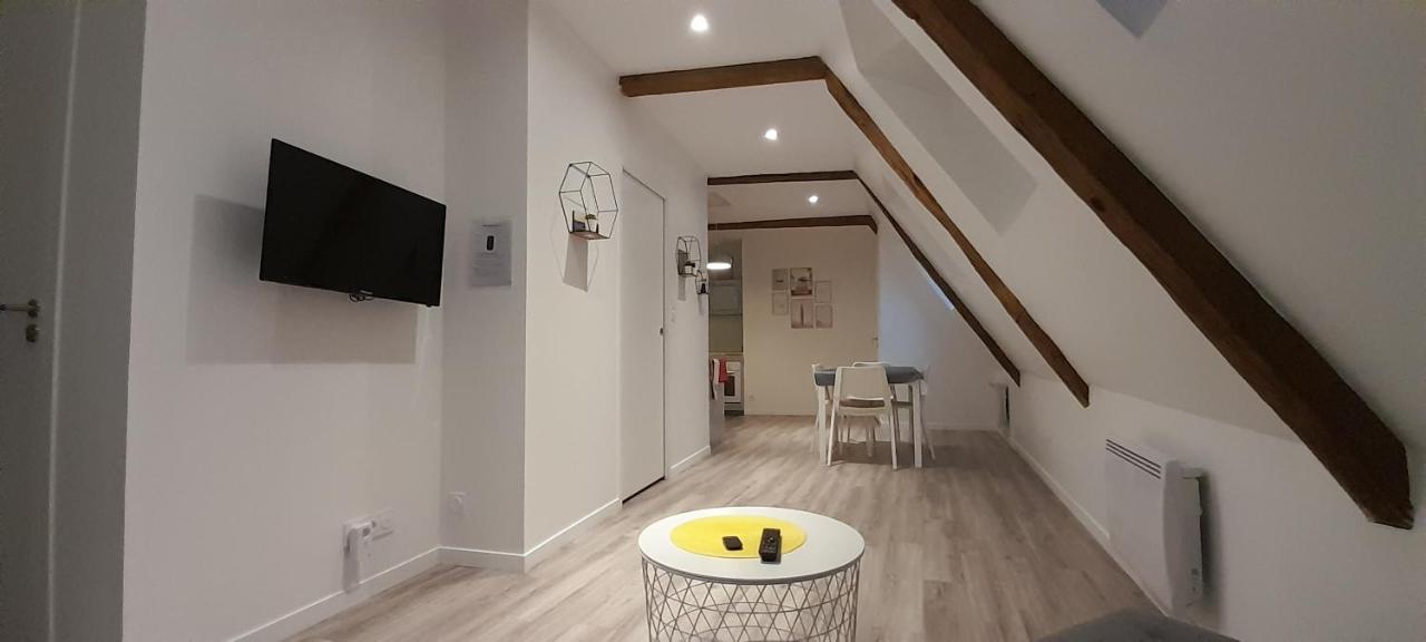 Appartement Dans Maison De 1789 Au Centre De Vitre Kültér fotó