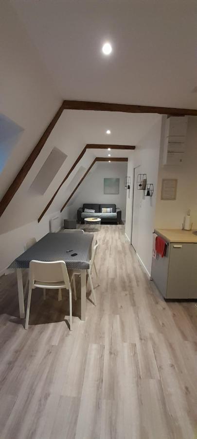 Appartement Dans Maison De 1789 Au Centre De Vitre Kültér fotó